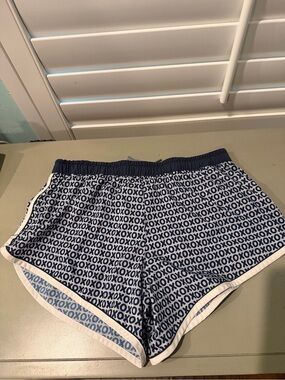 Women’s Navy X and O Love All Repeats 4 inch Athletic Shorts size medium